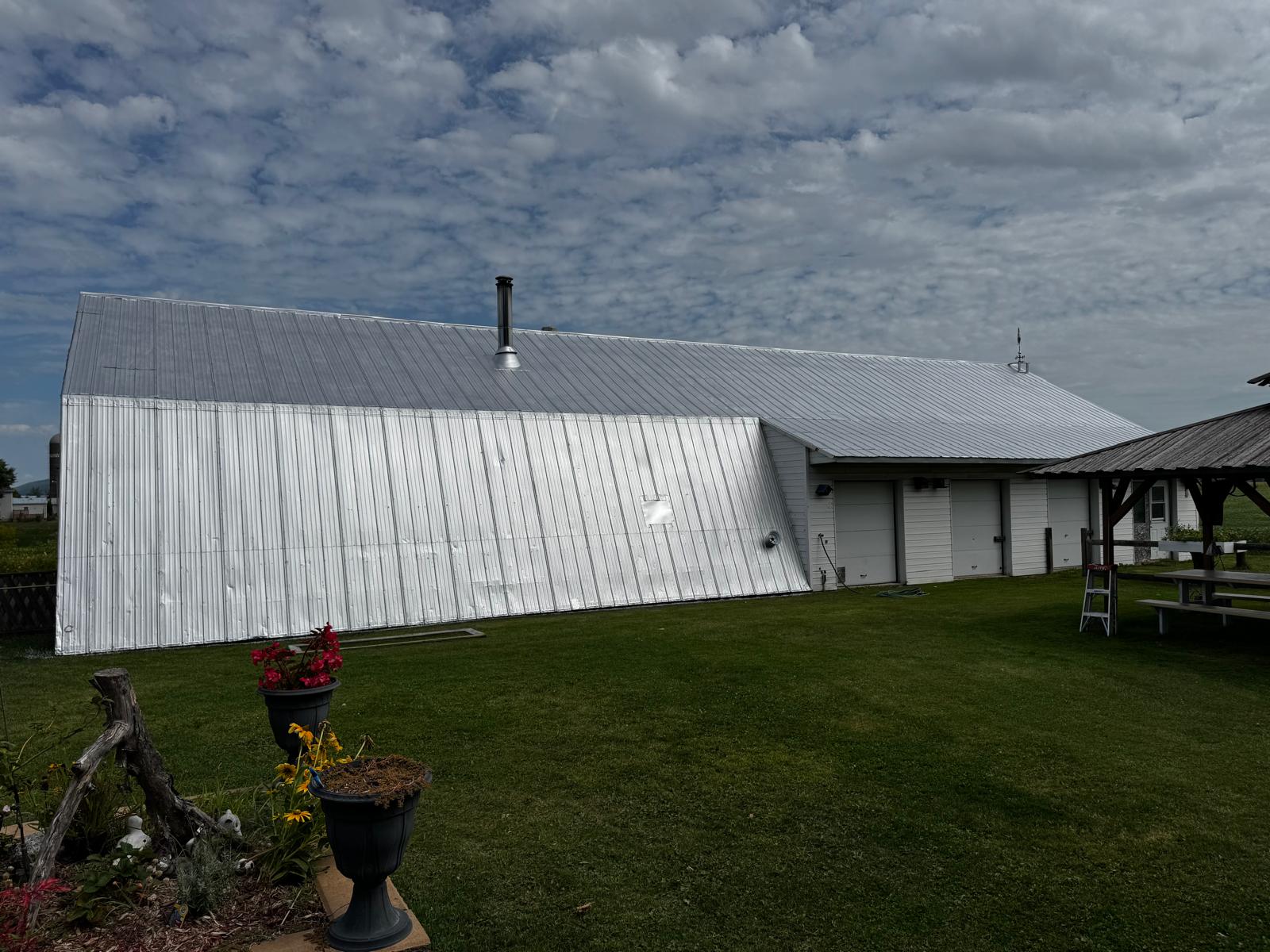 Peinture toiture métallique bâtiment agricole